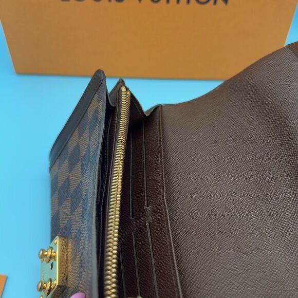 Louis Vuitton Damier Ebene Portefeuille Venice Wallet- box, dust bag, gift set - Picture 5 of 9